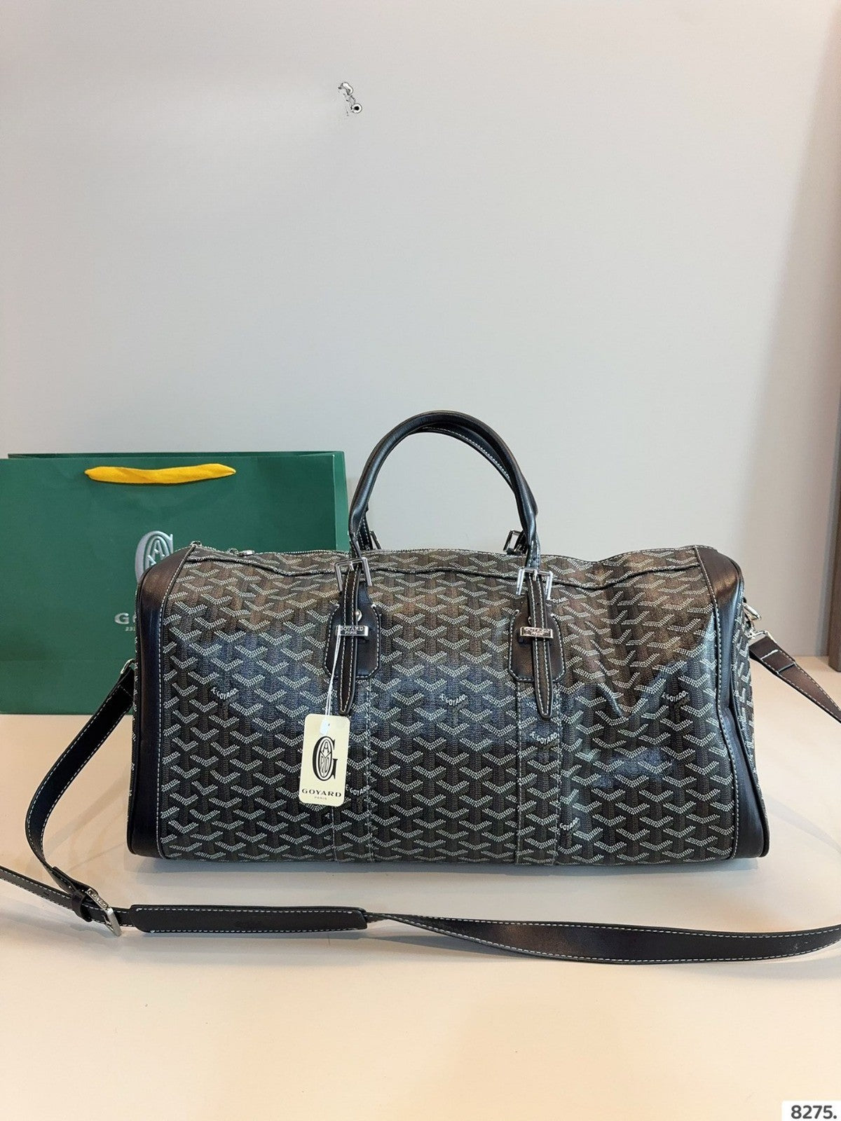 Borża tal-Ivvjaġġar "GYD"