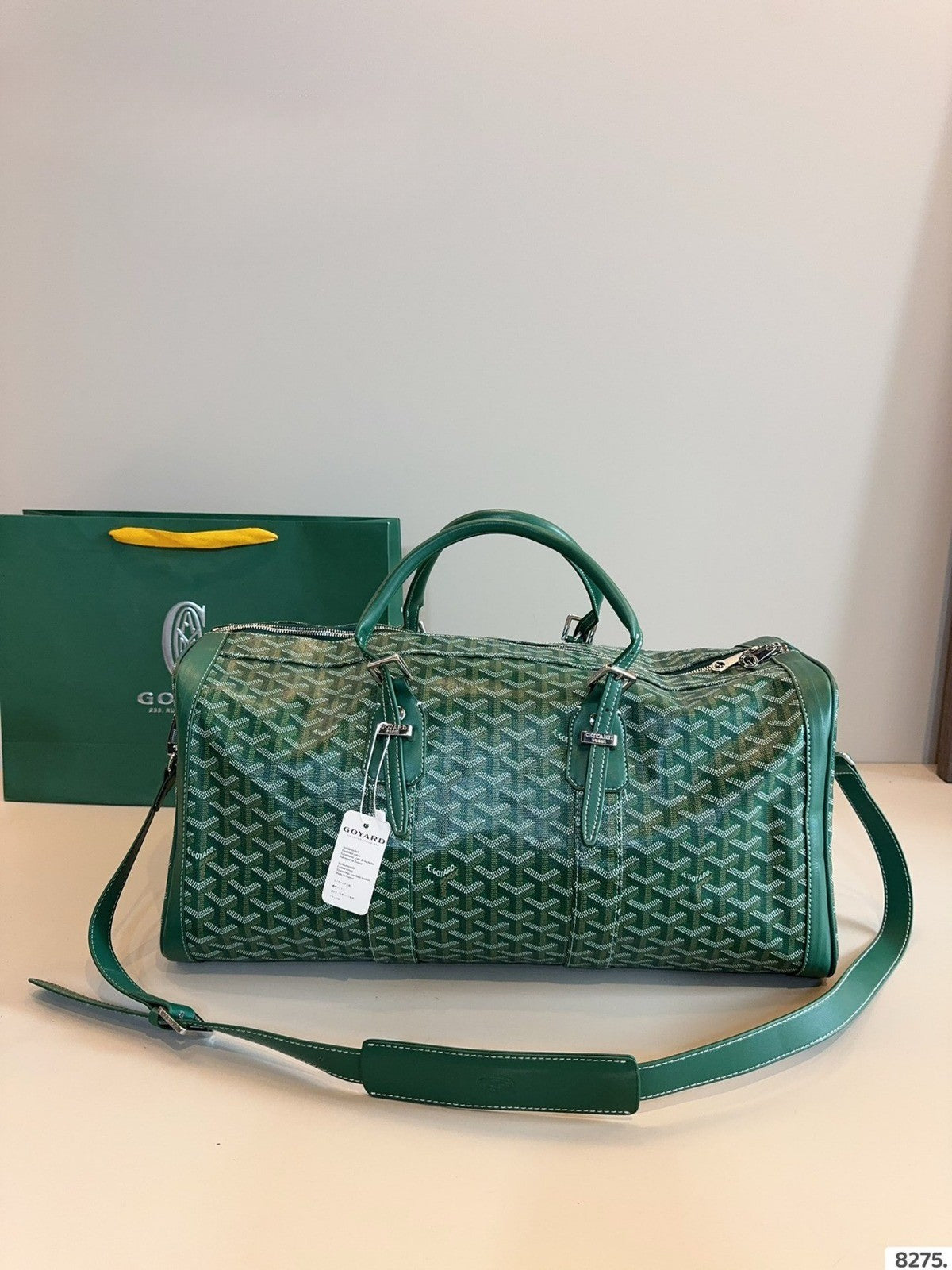 Borża tal-Ivvjaġġar "GYD"